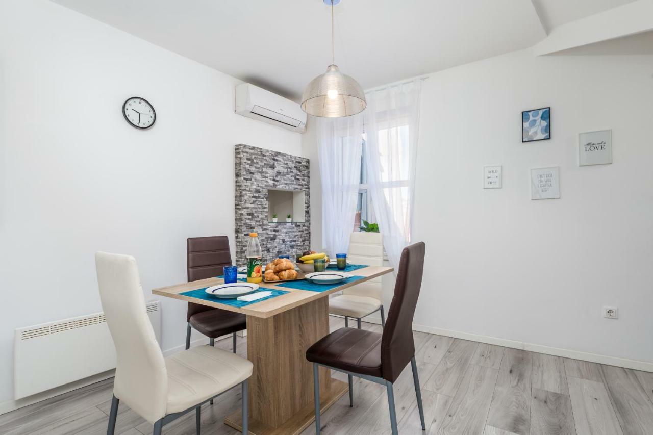 Bella Central Apartment Rijeka Eksteriør bilde